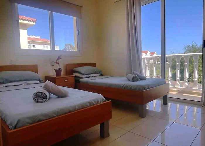 Nissi Golden Ayía Nápa