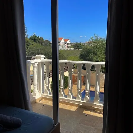 Nissi Golden Agia Napa